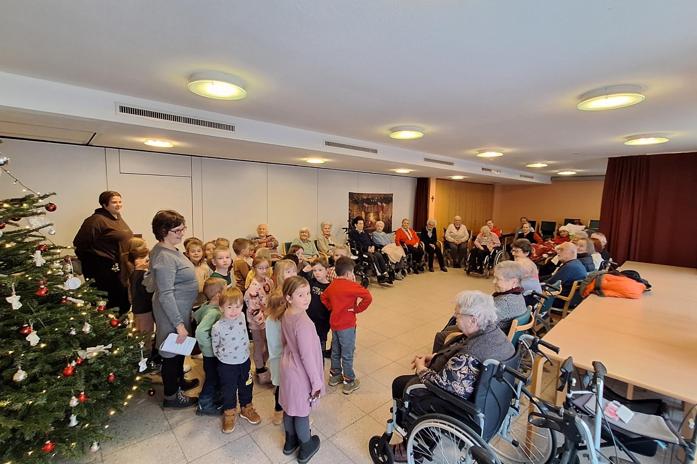 Besuch bei den Senioren