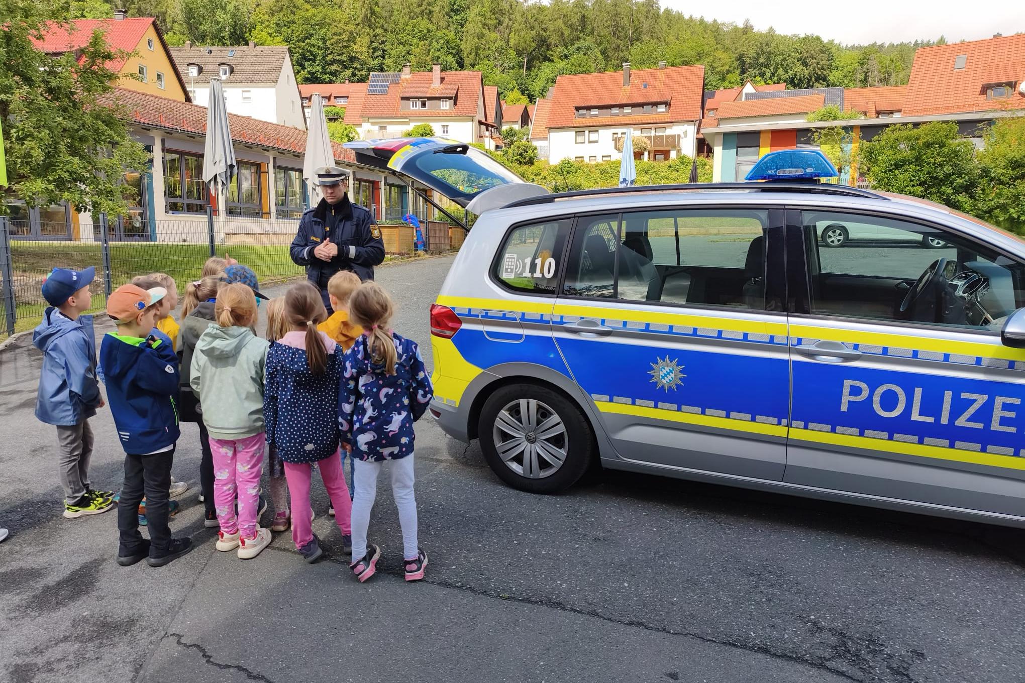 Schulwegübung mit der Polizei